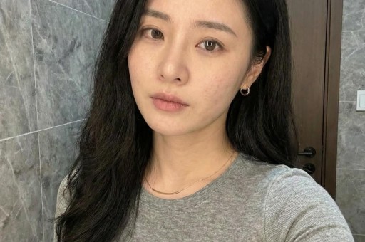 辛巴5次退网后再收徒！新徒徐婕黑历史被扒初瑞雪嫌弃表情抢镜