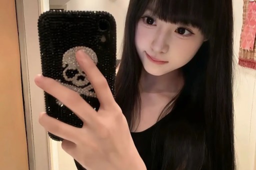 被李荣浩公开质问仅一天单依纯被曝“黑料”吃相难看越扒越有