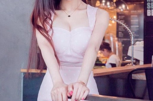 港星邝文珣状态好女儿调皮捣蛋生日当天
